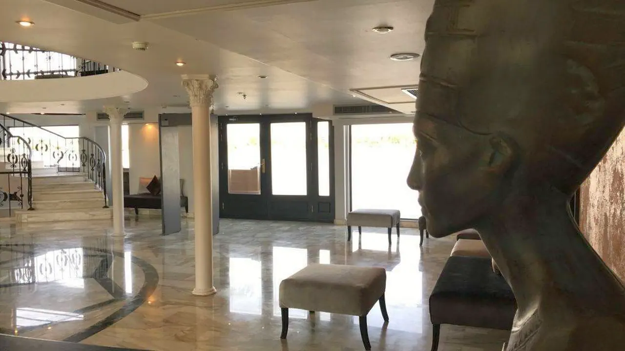 رحلة الباخرة نايل دولفين